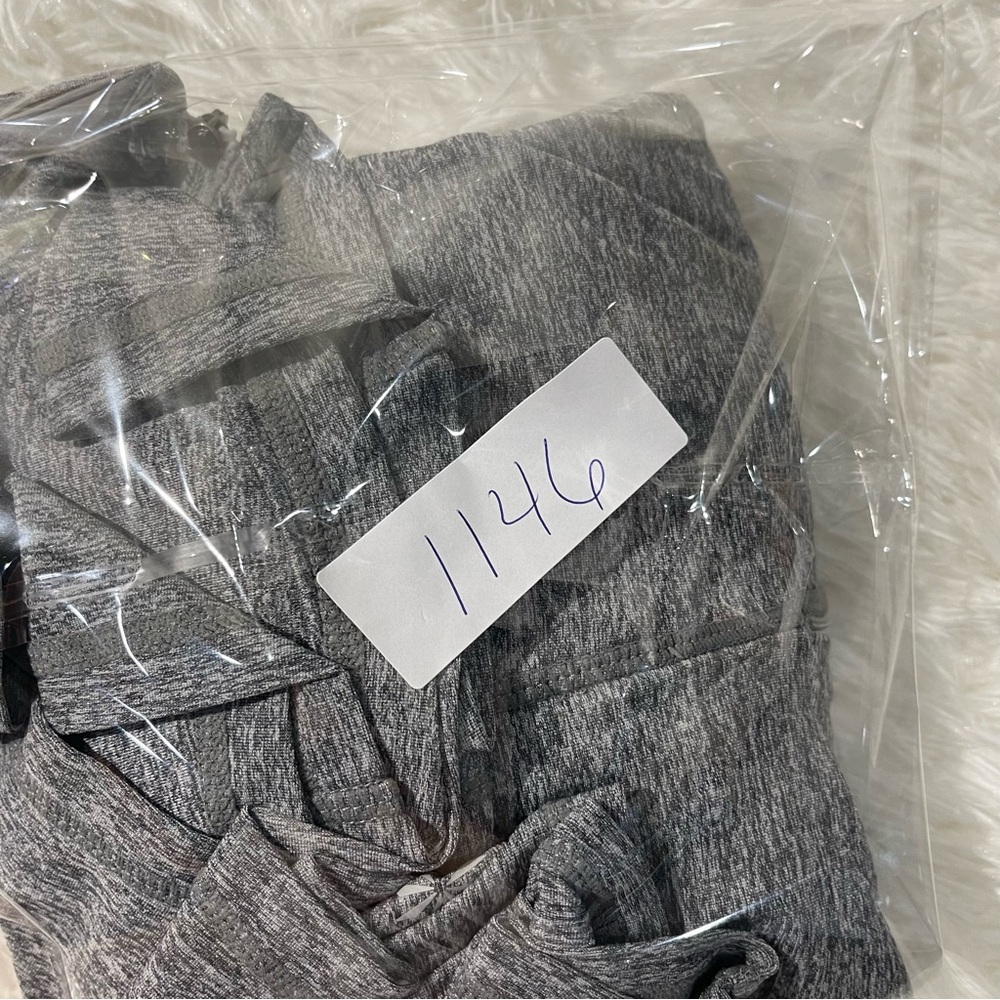Athleta Womens Heather Gray Full Zip Jacket Size Medium Hooded Lightweight - Picture 10 of 10